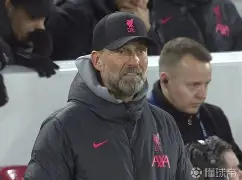 包含今晨利物浦再遭质疑：欧篮联节点到来；球迷炸锅；高层口径保持一致的词条