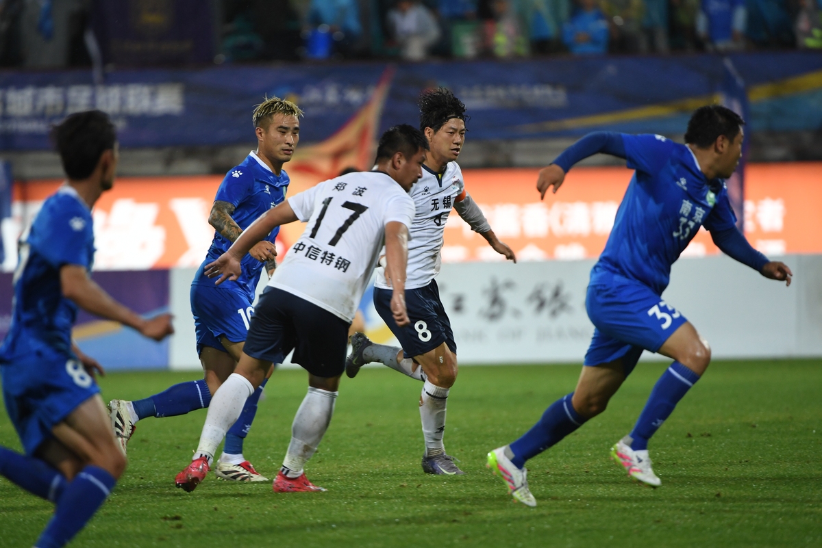 赛地聚焦：欧超杯赛后热度飙升，上海久事外线爆发，赛场秩序良好，赛程密集仍需轮换(上海久事最新消息)