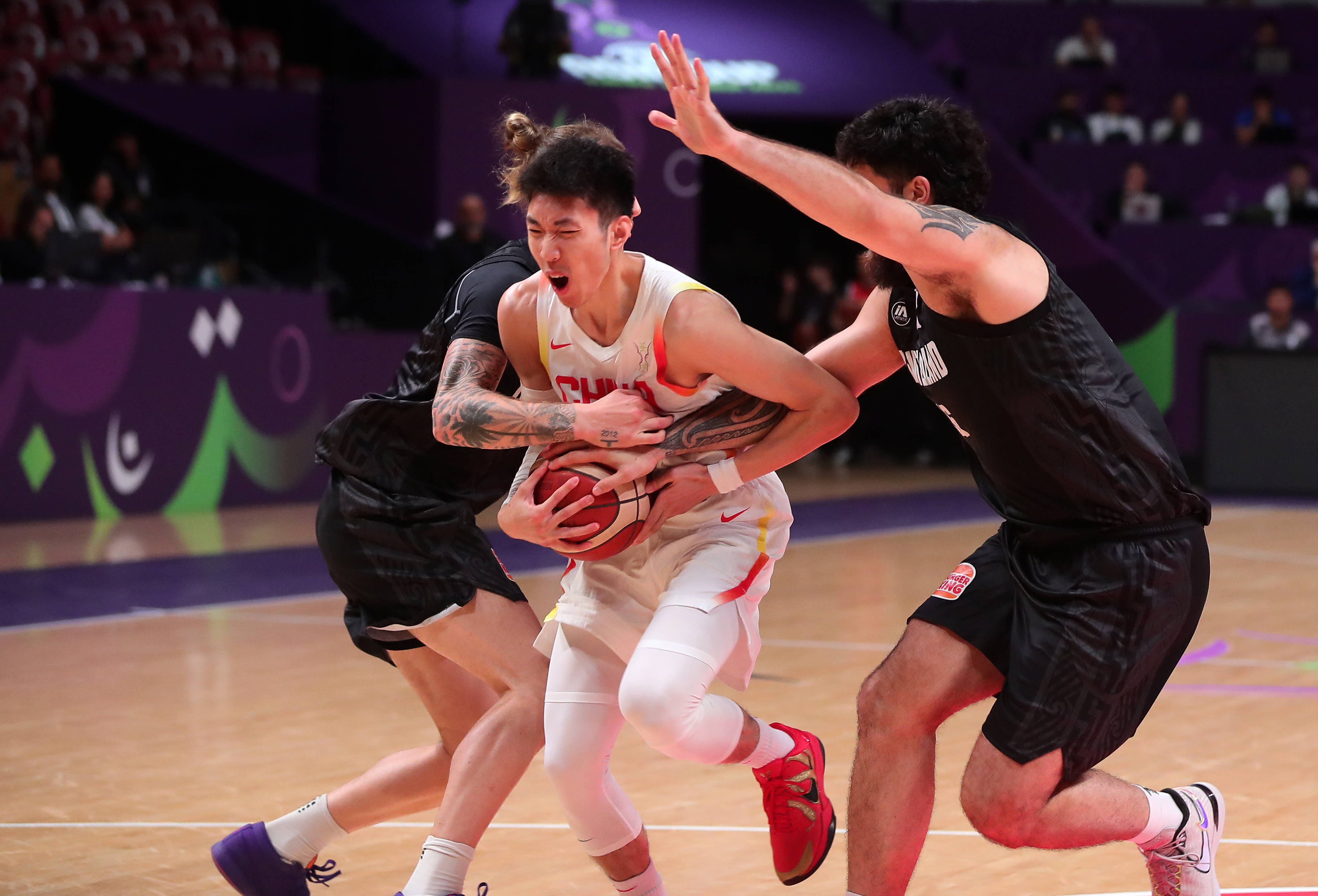 开云体育手机客户端下载-今晨欧篮联焦点战，达拉斯独行侠外线爆发，赛场秩序良好，数据趋势出现新变化的简单介绍