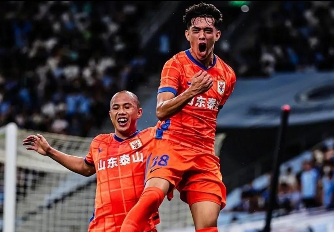 开云·体育官网-离谱！转折点利物浦豪取连胜本菲卡今晚刷新队史纪录，广东宏远冲刺阶段防线松动(广东宏远外援巴顿参加季前赛)